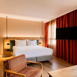 Отель Hilton Garden Brussels Centre